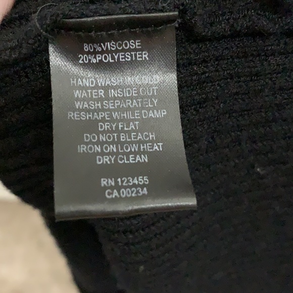 Design Lab Cold Shoulder Sweater - Picture 5 of 5